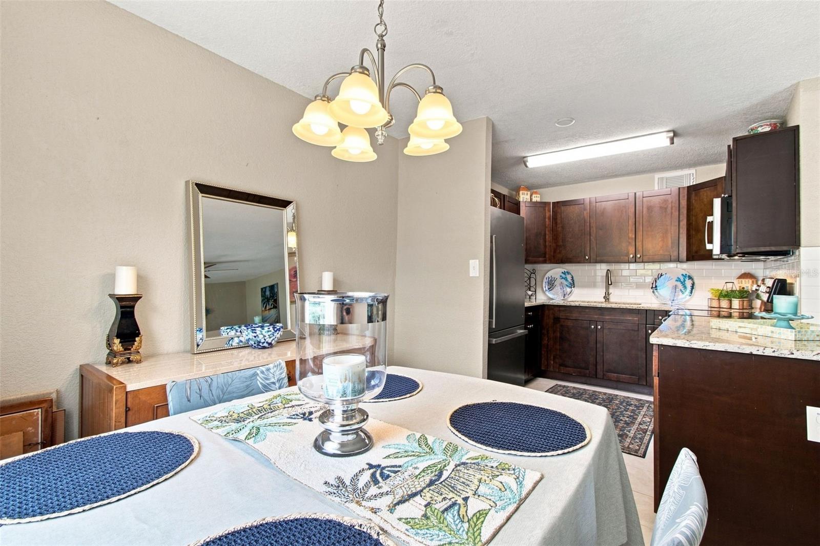 Dining Area & Kitchen