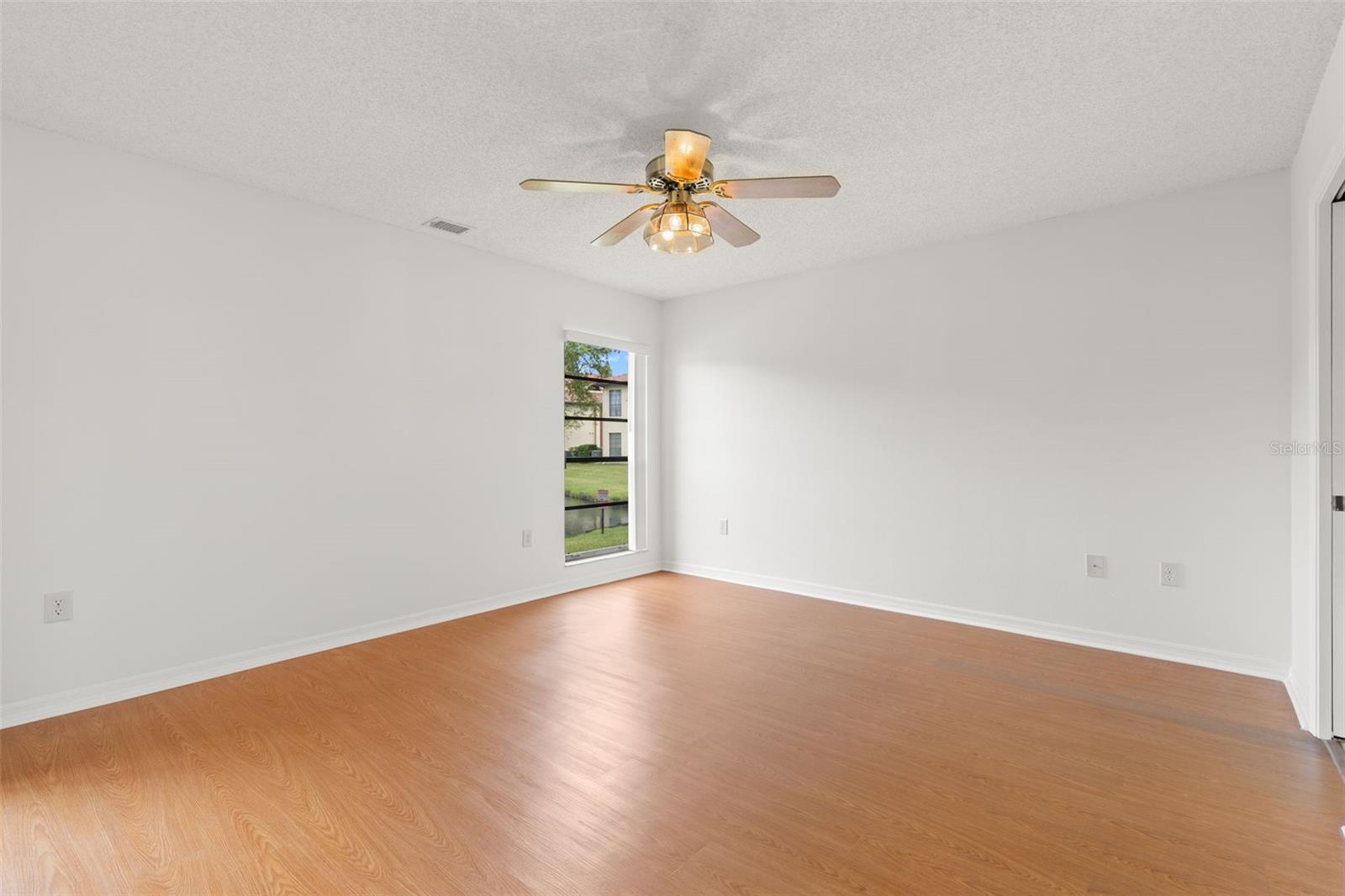 1801 E LAKE ROAD, #19D, Palm Harbor, FL 34685