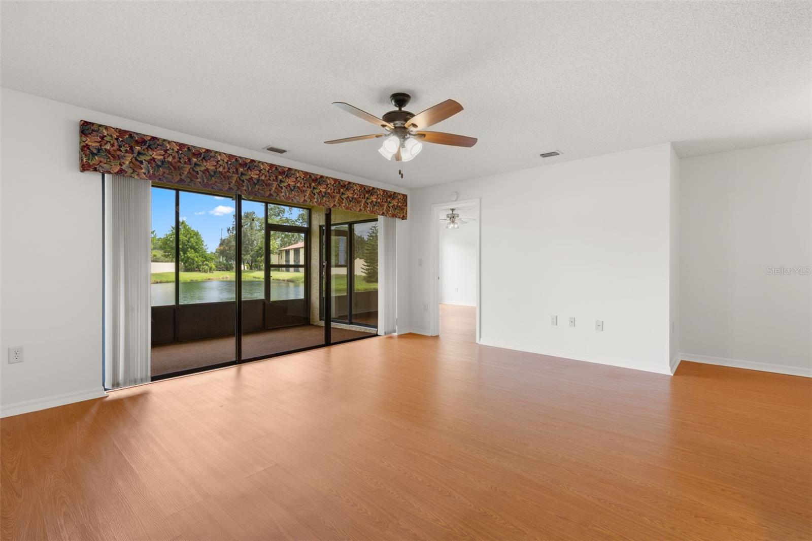 1801 E LAKE ROAD, #19D, Palm Harbor, FL 34685