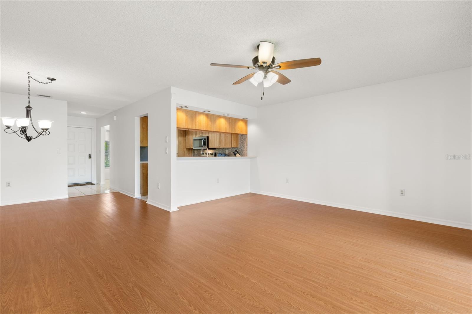 1801 E LAKE ROAD, #19D, Palm Harbor, FL 34685