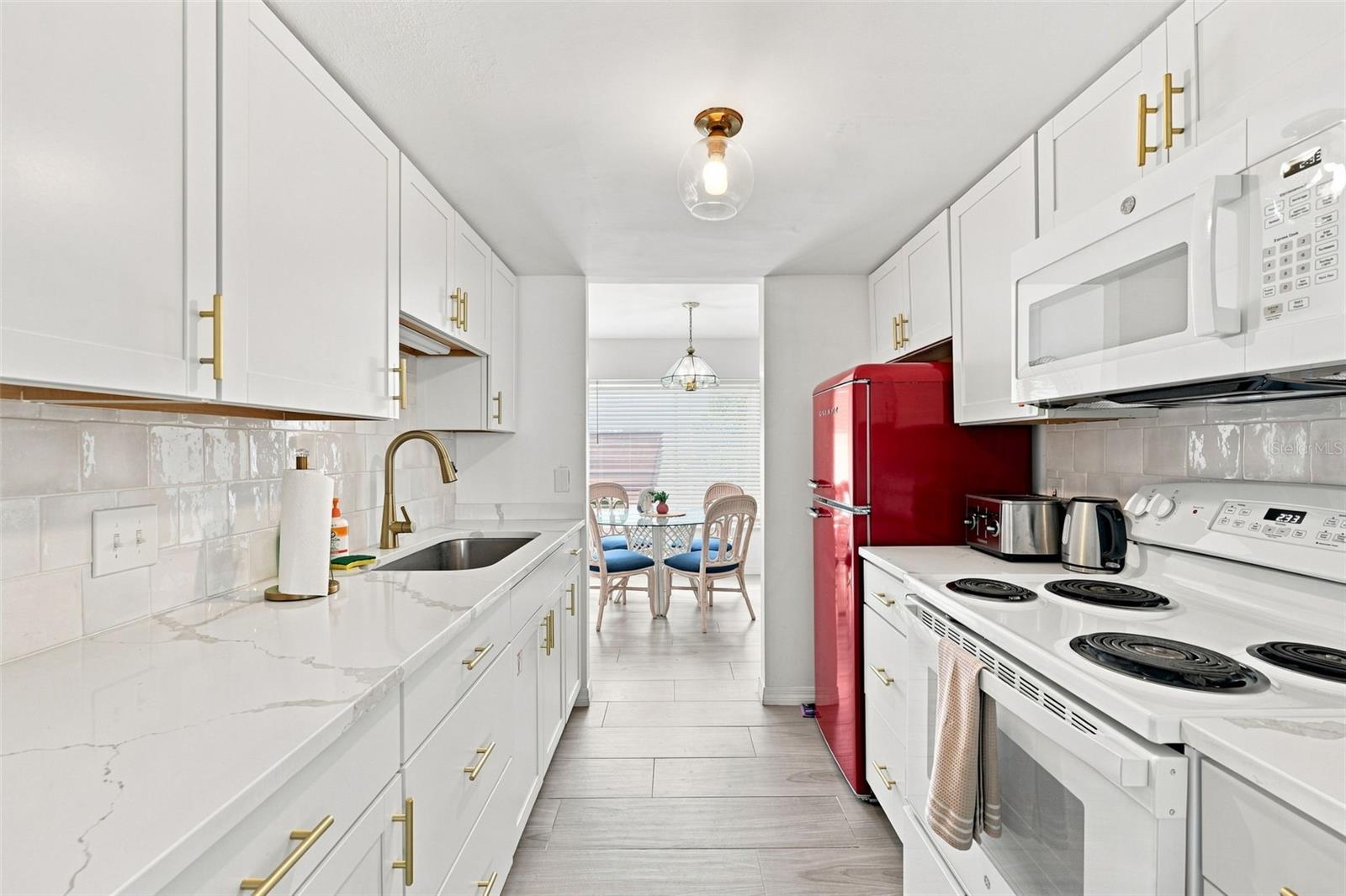 4215 E BAY DRIVE, #1403, Clearwater, FL 33764 4215 E BAY DRIVE, #1403, Clearwater, FL 33764