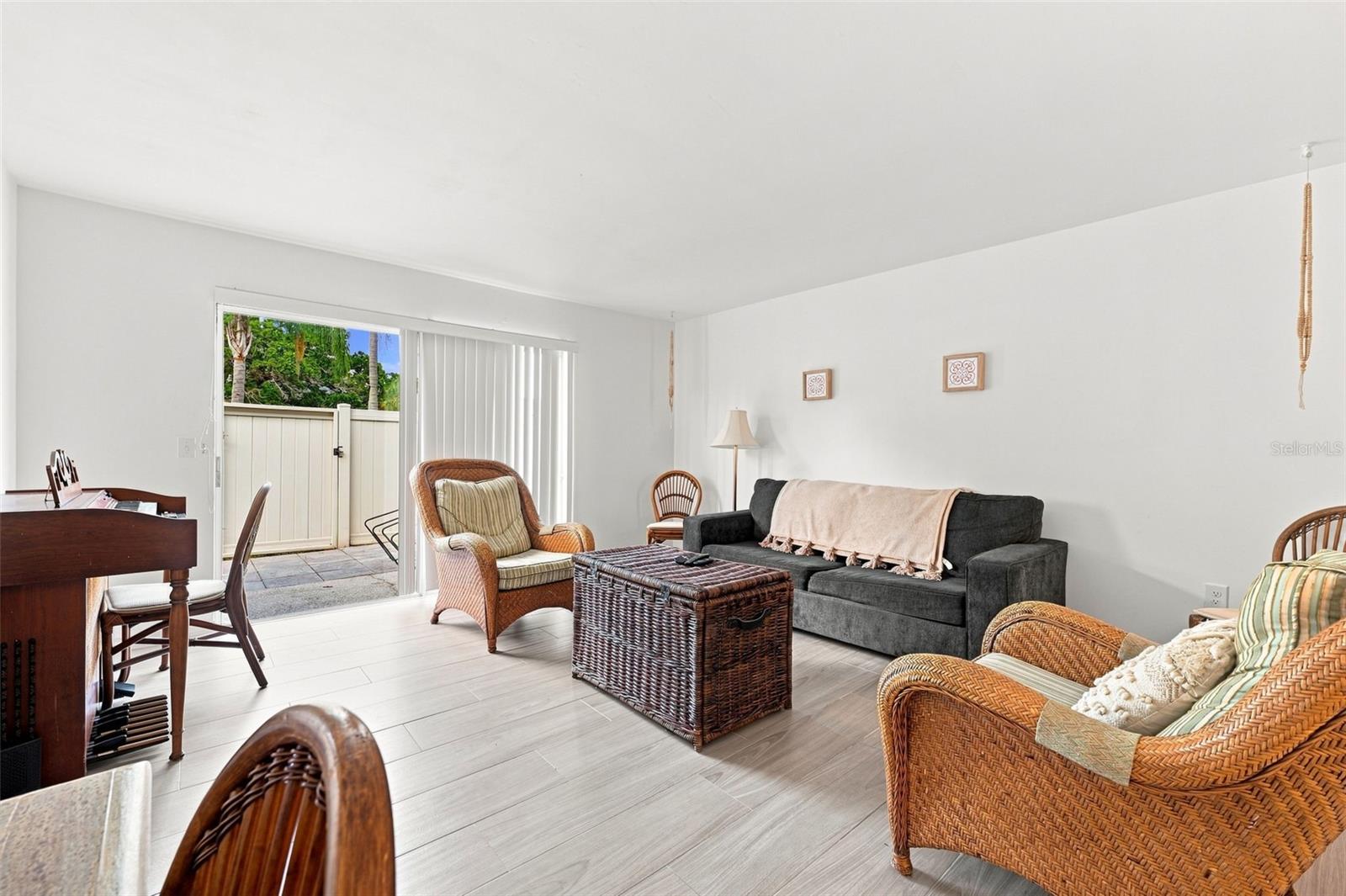4215 E BAY DRIVE, #1403, Clearwater, FL 33764