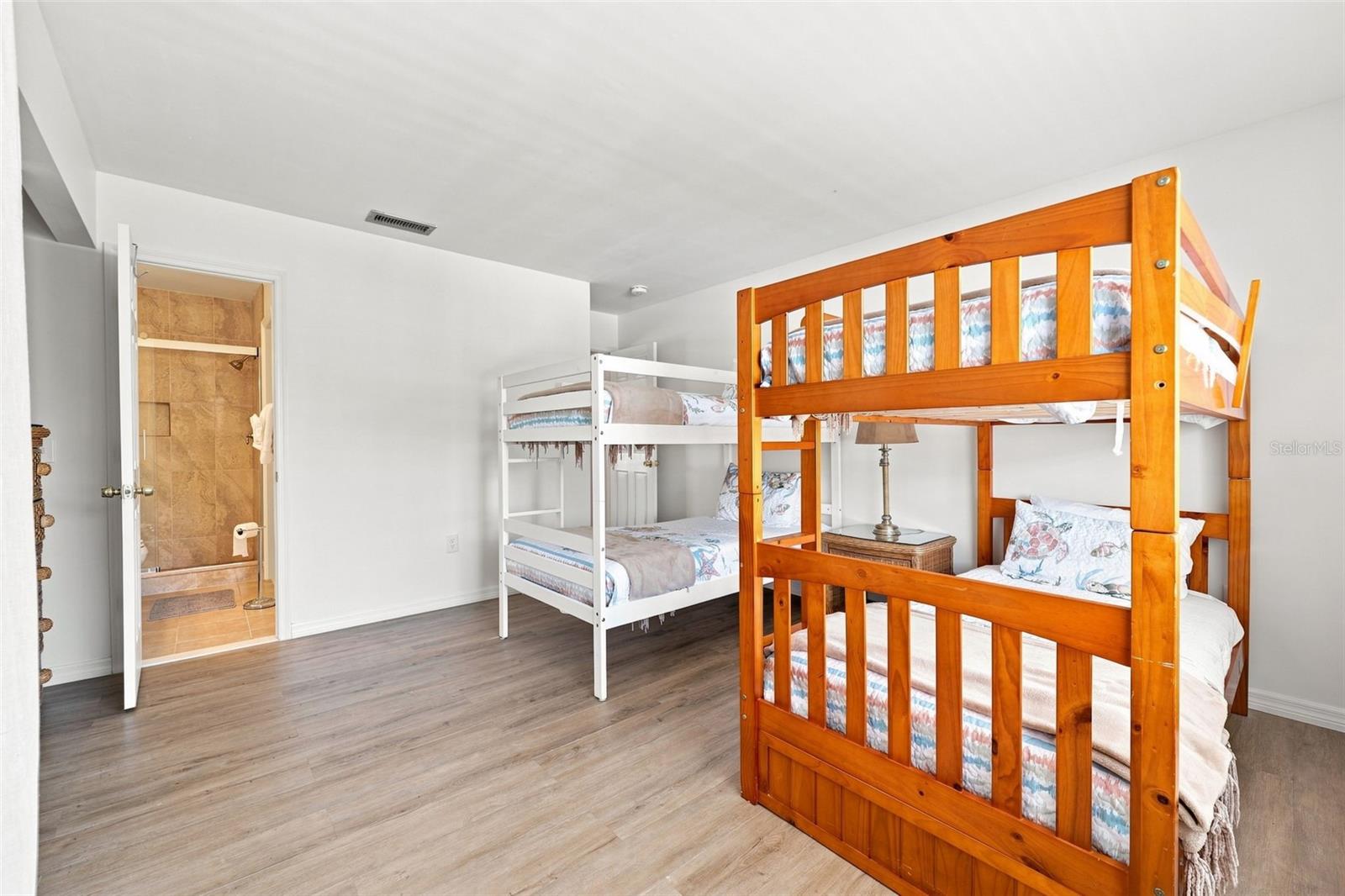 4215 E BAY DRIVE, #1403, Clearwater, FL 33764