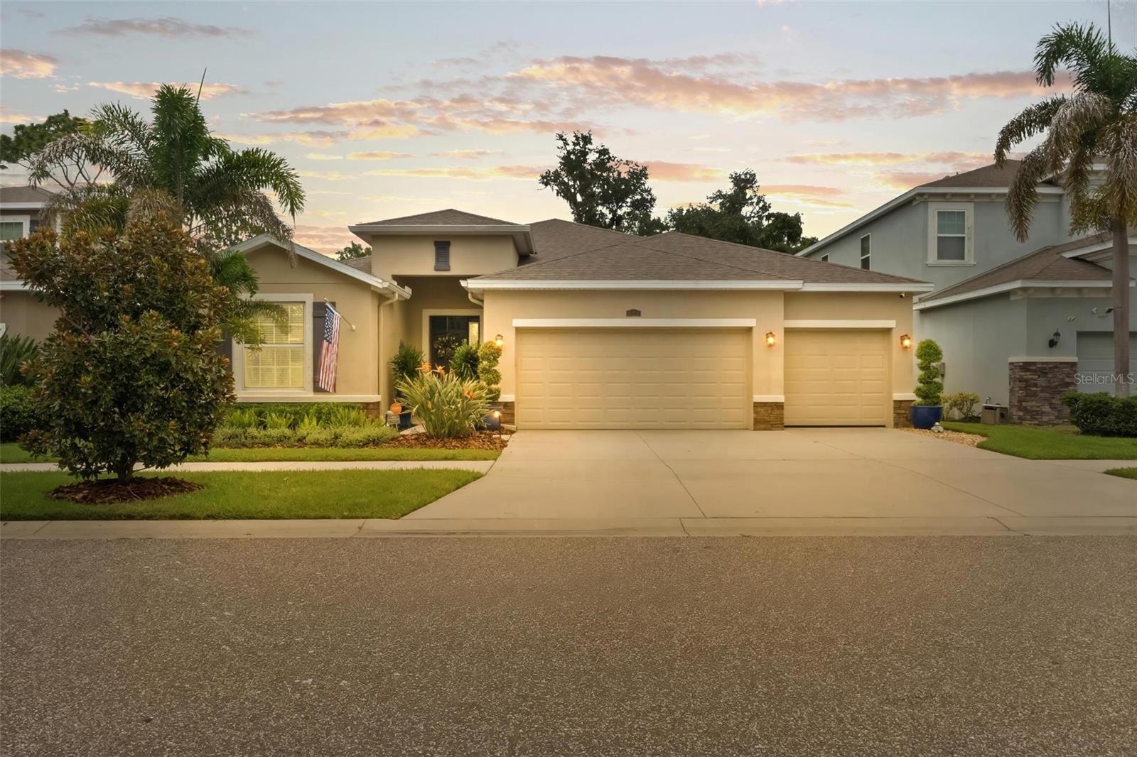 10321 RIVERDALE RISE DRIVE, Riverview, FL 33578 10321 RIVERDALE RISE DRIVE, Riverview, FL 33578