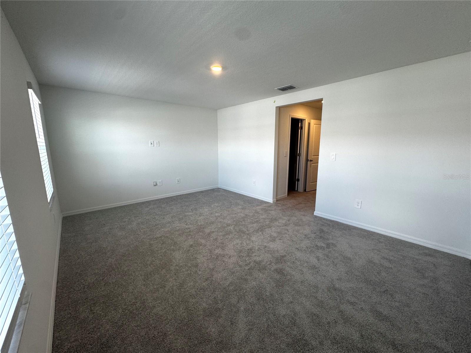 10149 TRUMPET HONEYSUCKLE WAY, San Antonio, FL 33576