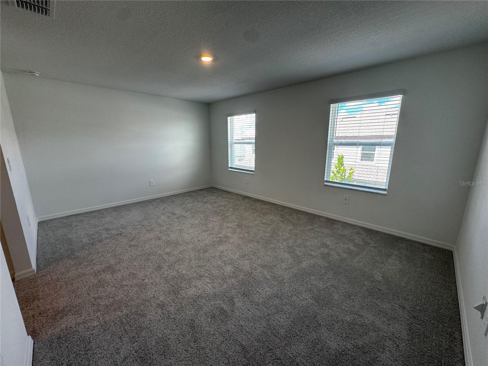 10149 TRUMPET HONEYSUCKLE WAY, San Antonio, FL 33576