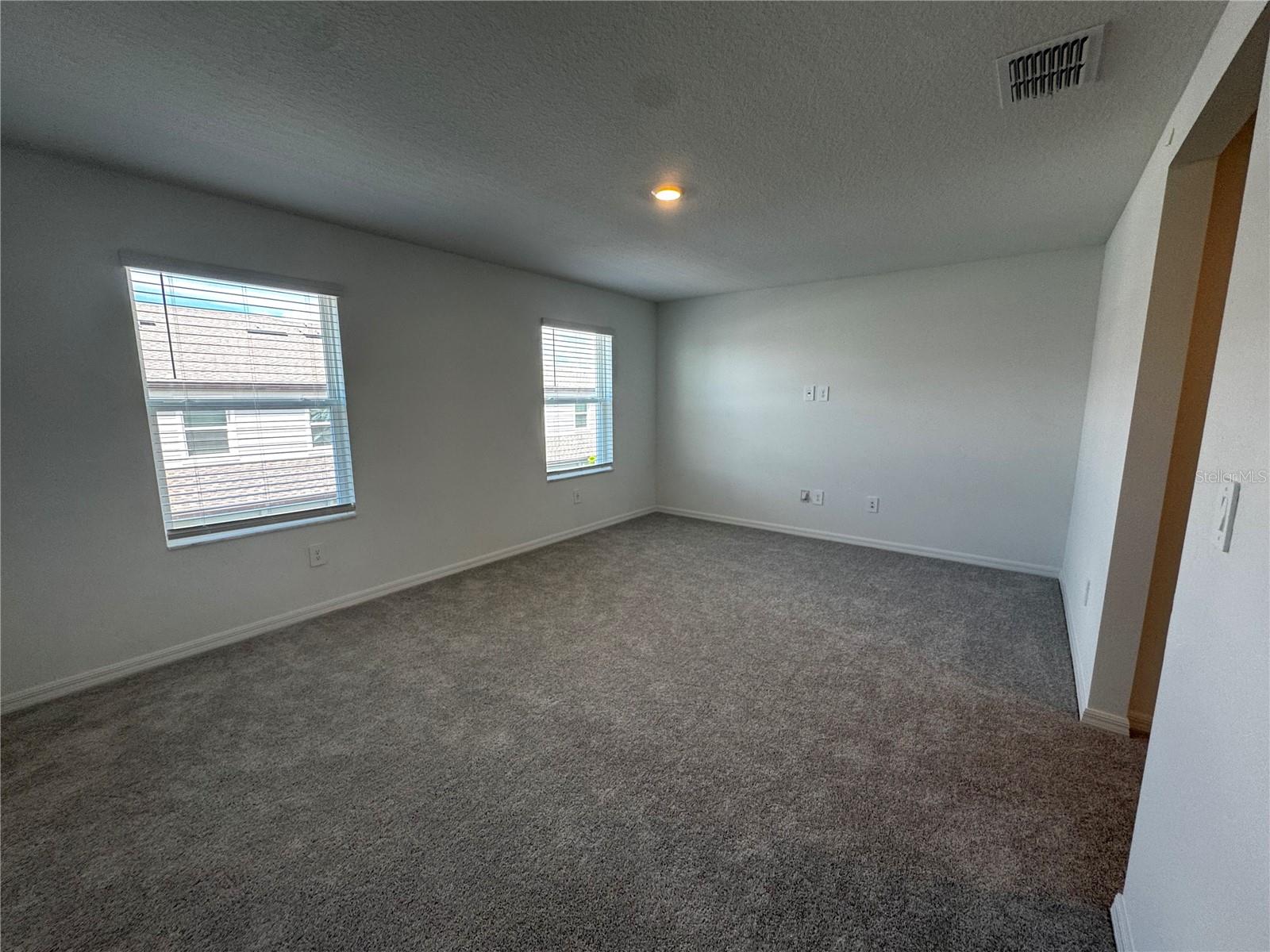 10149 TRUMPET HONEYSUCKLE WAY, San Antonio, FL 33576