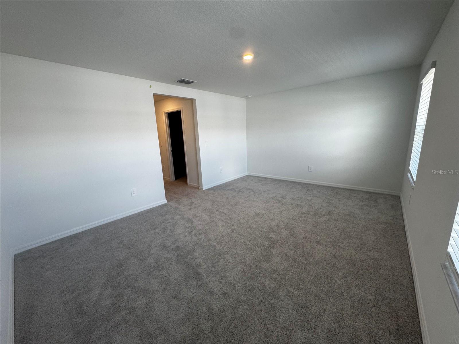 10149 TRUMPET HONEYSUCKLE WAY, San Antonio, FL 33576