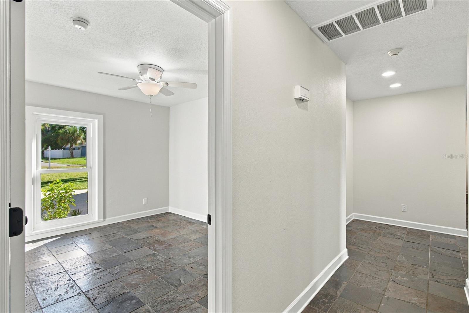 3021 W SITKA STREET, Tampa, FL 33614