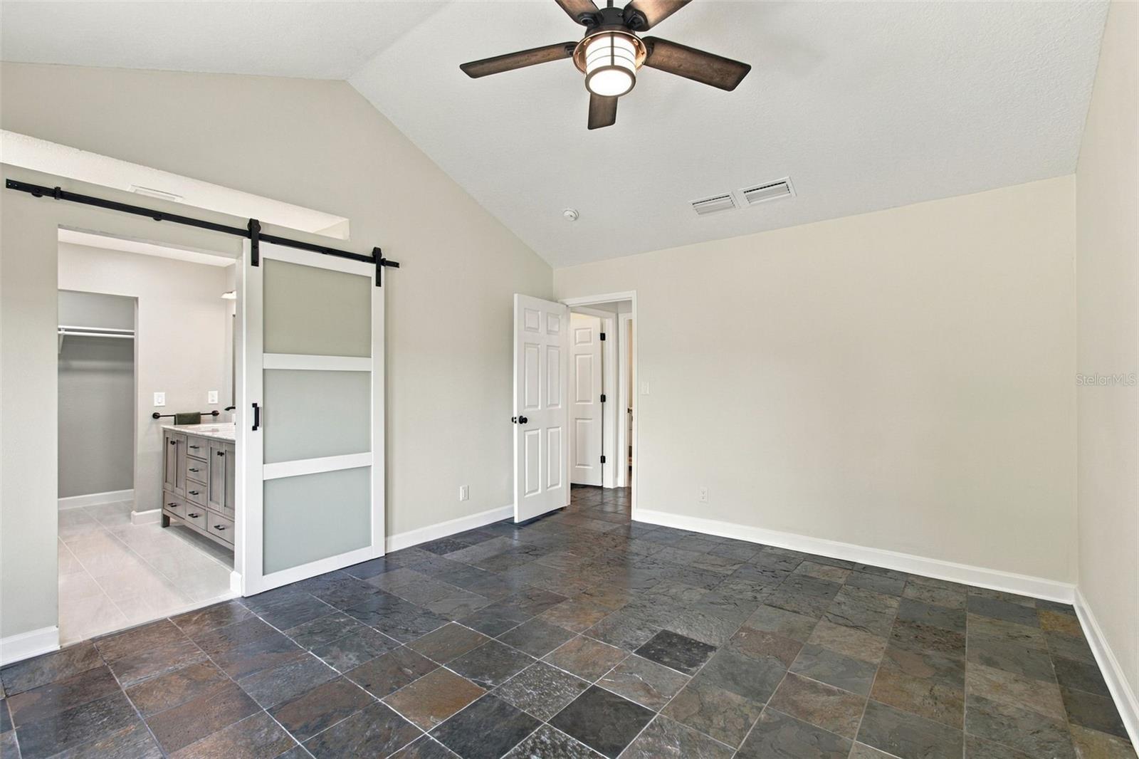 3021 W SITKA STREET, Tampa, FL 33614