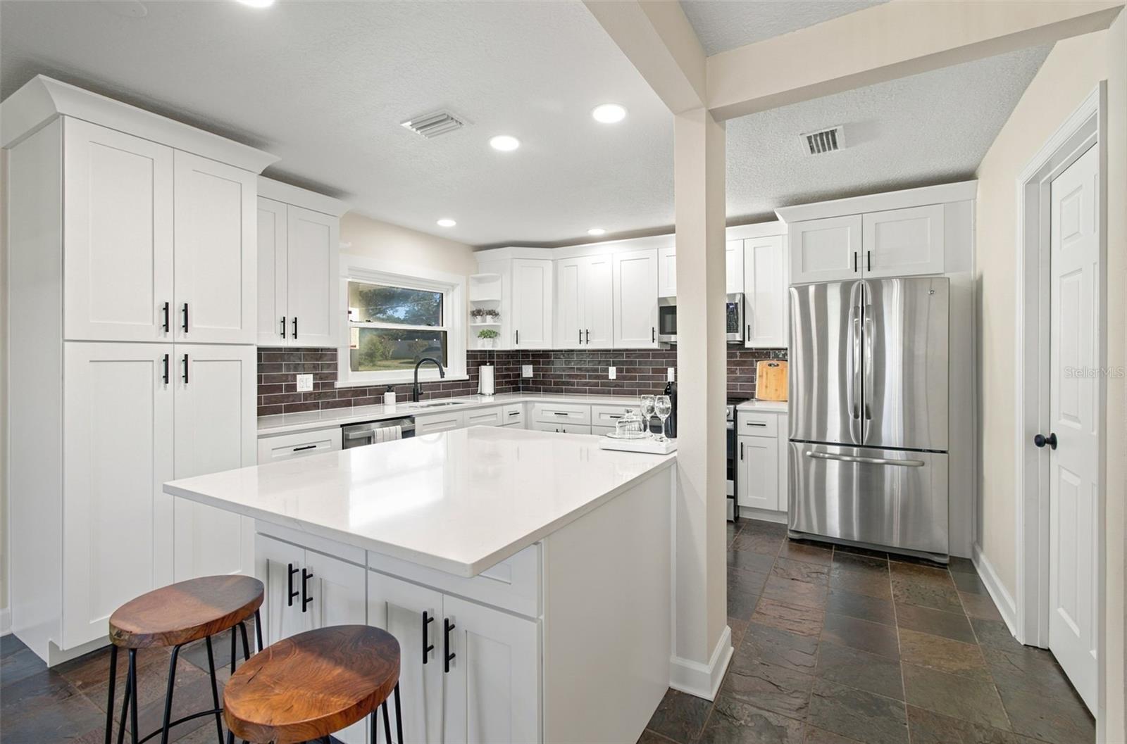 3021 W SITKA STREET, Tampa, FL 33614
