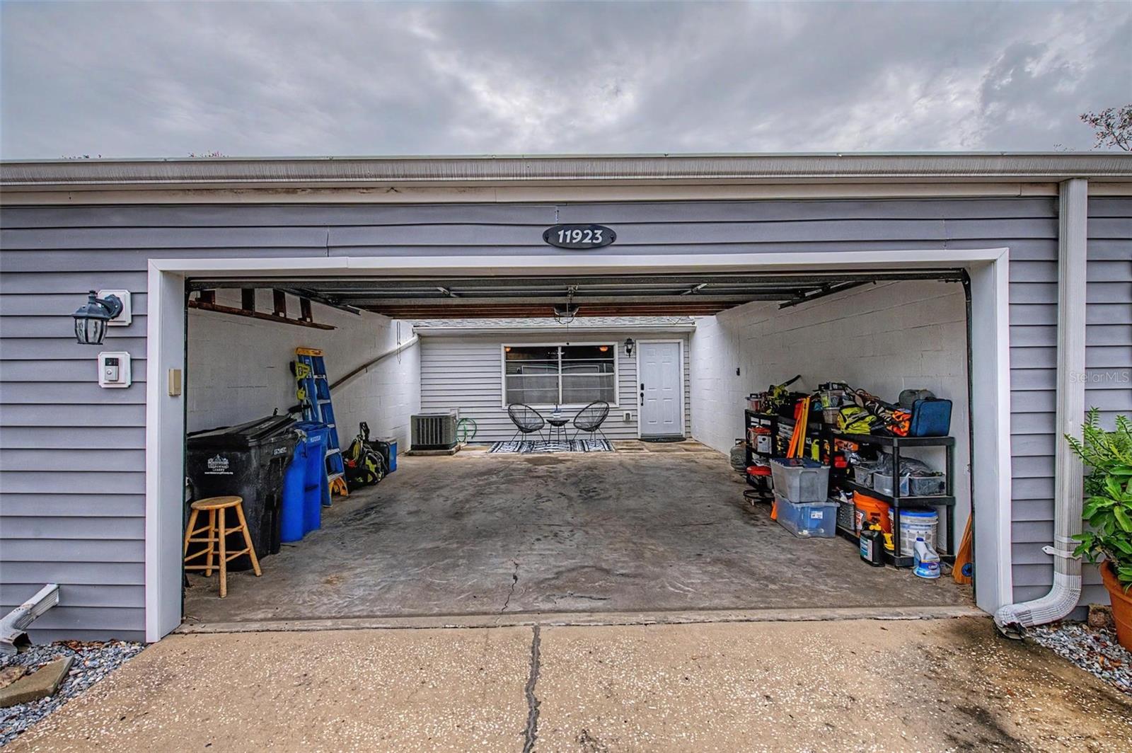 11923 DIETZ DRIVE, #8, Tampa, FL 33626