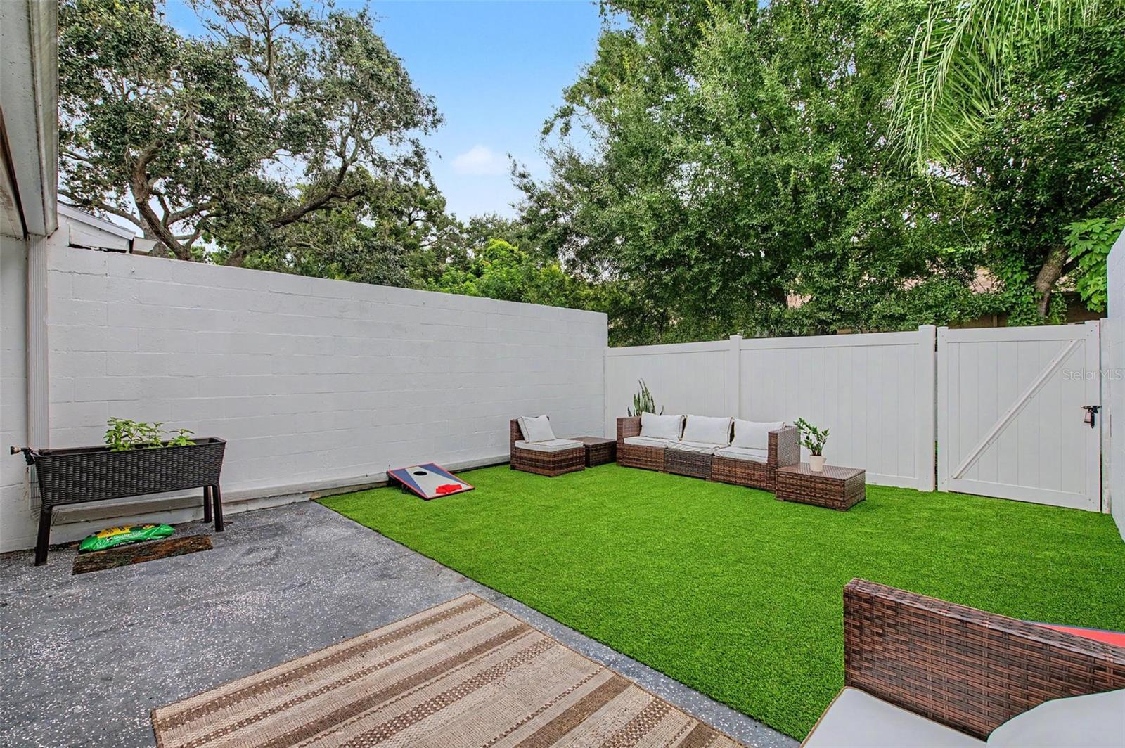 11923 DIETZ DRIVE, #8, Tampa, FL 33626