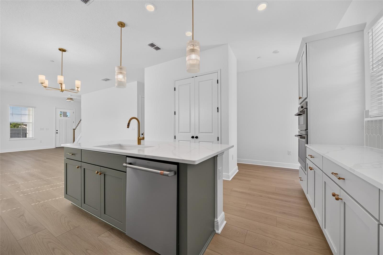13325 LUSH LIME ALLEY, Windermere, FL 34786