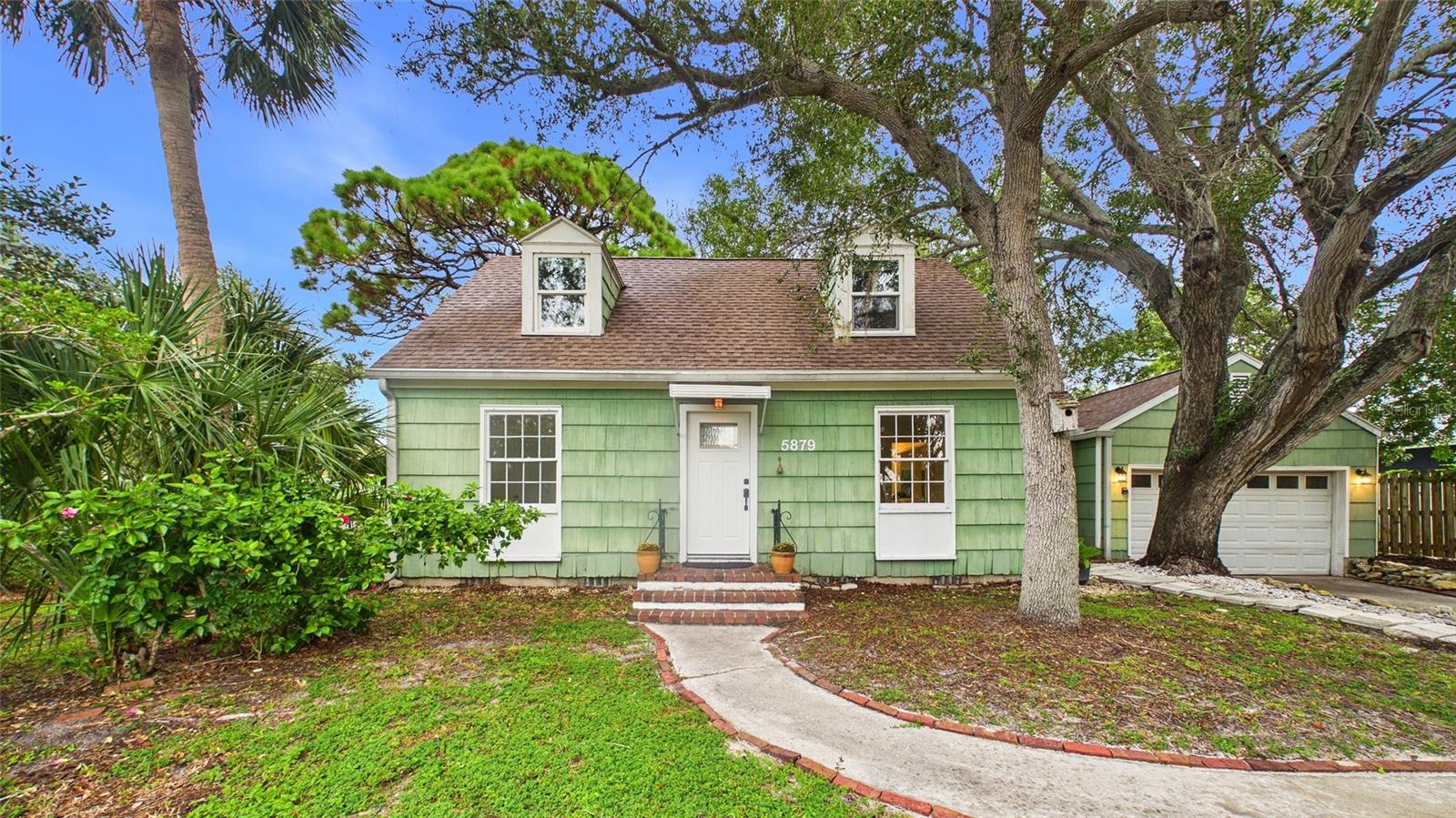 5879 27TH AVENUE S, Gulfport, FL 33707 5879 27TH AVENUE S, Gulfport, FL 33707