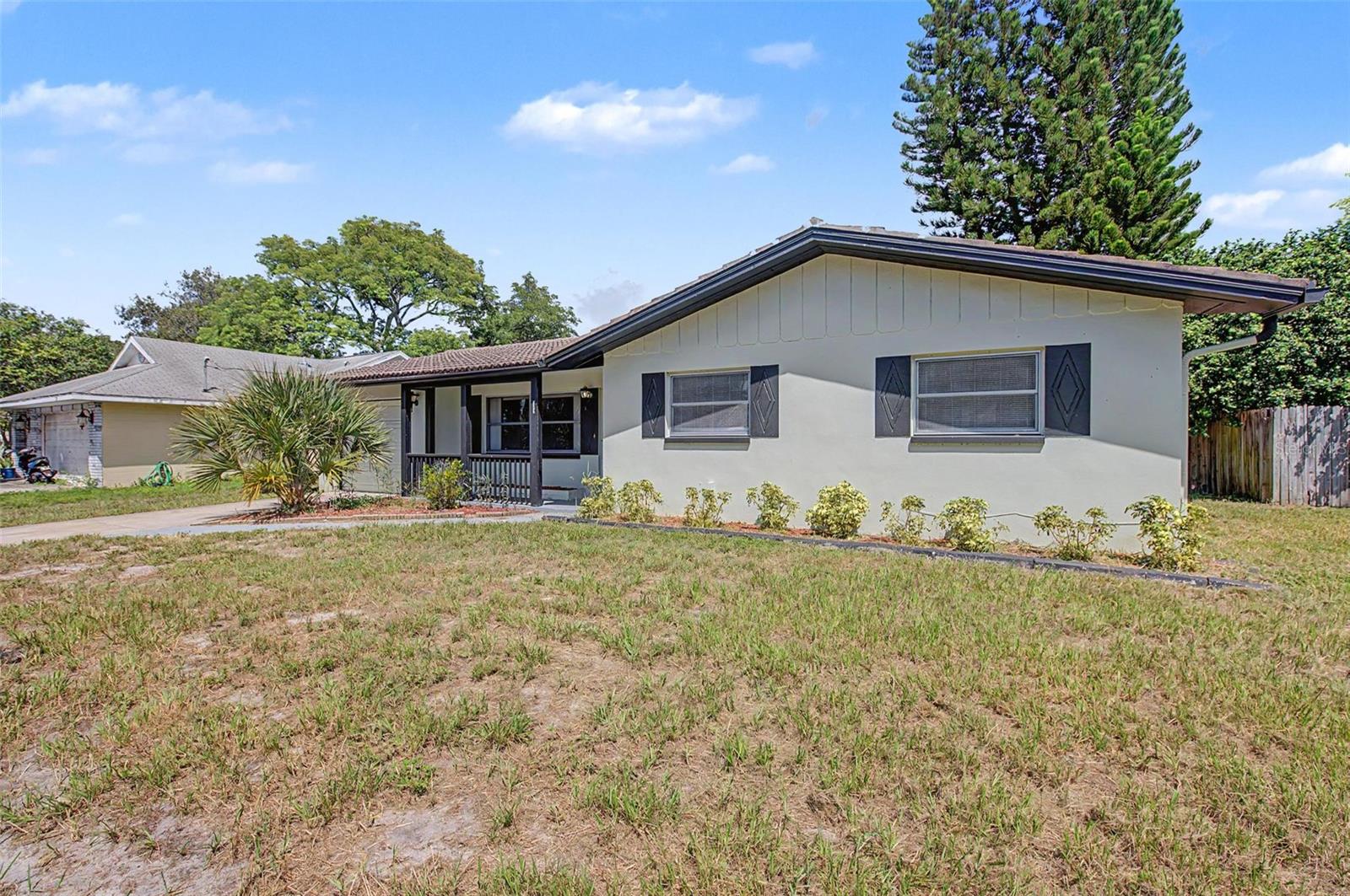 1073 KENWOOD DRIVE, Dunedin, FL 34698 1073 KENWOOD DRIVE, Dunedin, FL 34698