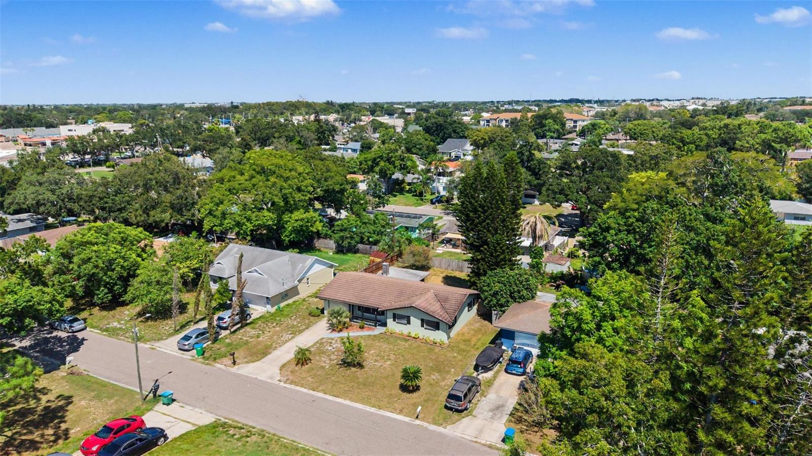 1073 KENWOOD DRIVE, Dunedin, FL 34698