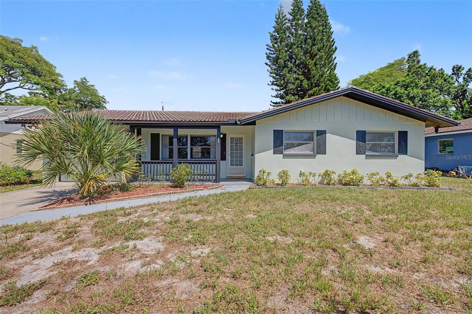 1073 KENWOOD DRIVE, Dunedin, FL 34698 1073 KENWOOD DRIVE, Dunedin, FL 34698