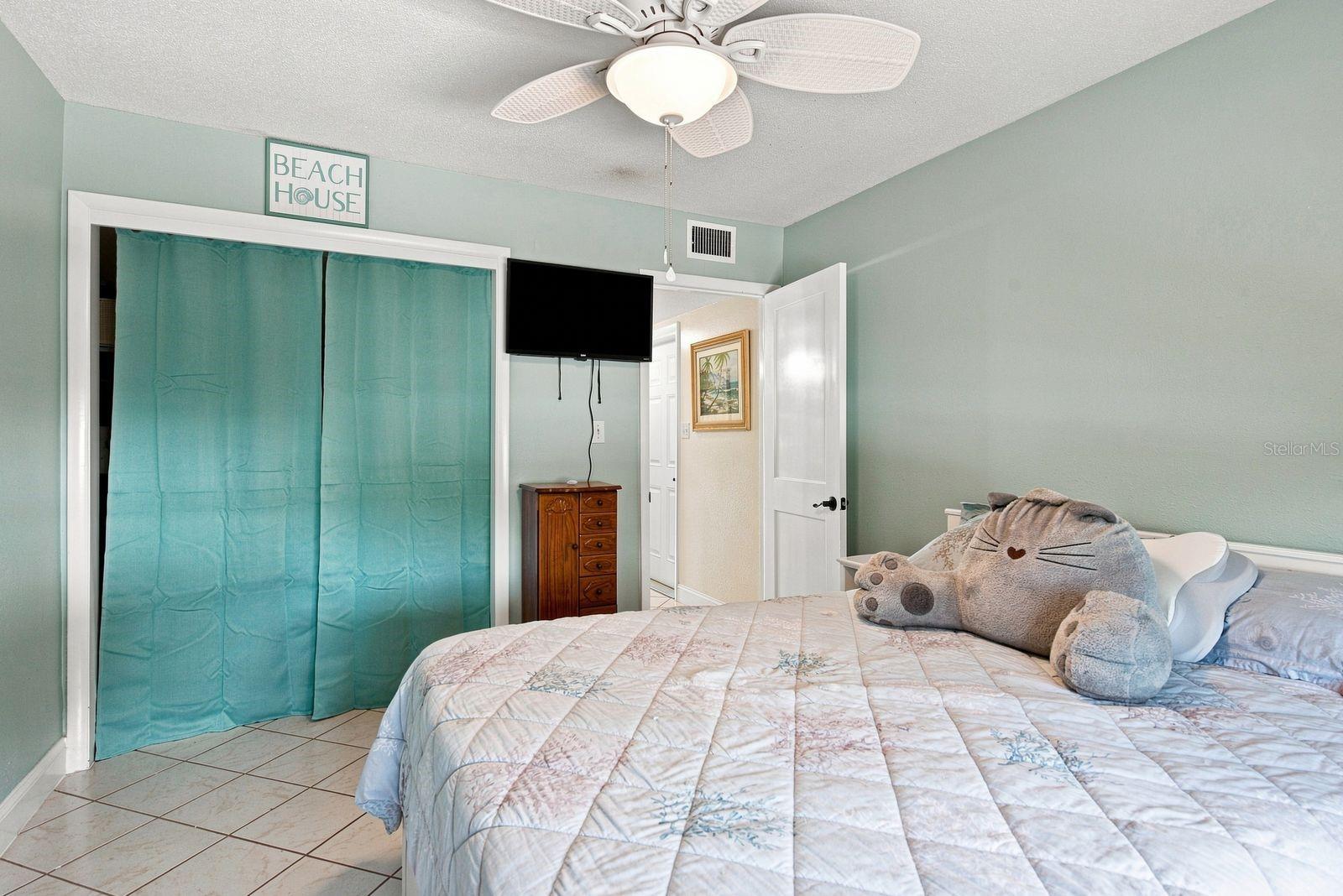 593 WESTWINDS DRIVE, #593, Palm Harbor, FL 34683