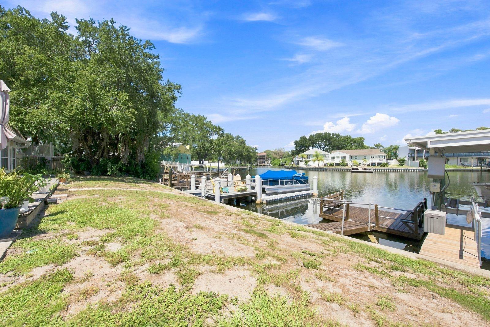 593 WESTWINDS DRIVE, #593, Palm Harbor, FL 34683