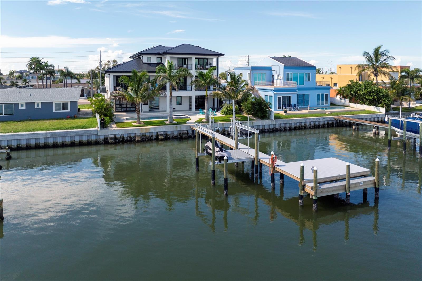 7973 CAUSEWAY BOULEVARD N, St Petersburg, FL 33707