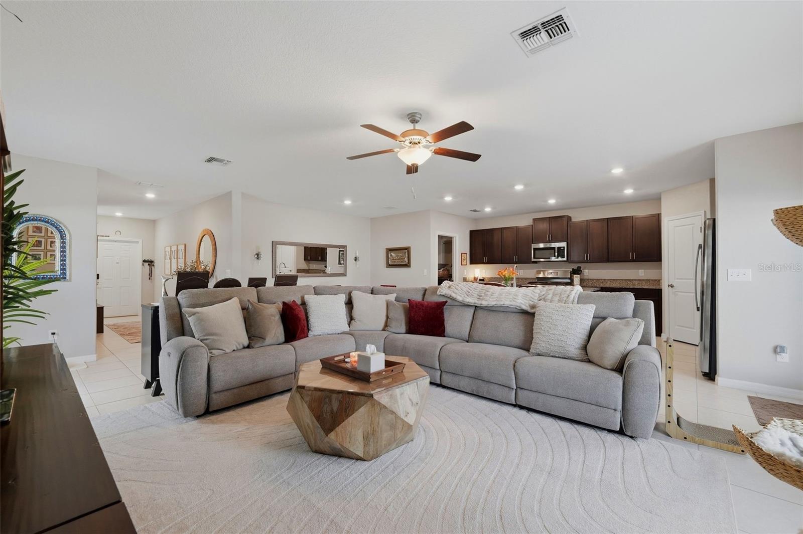 Spacious living/great room