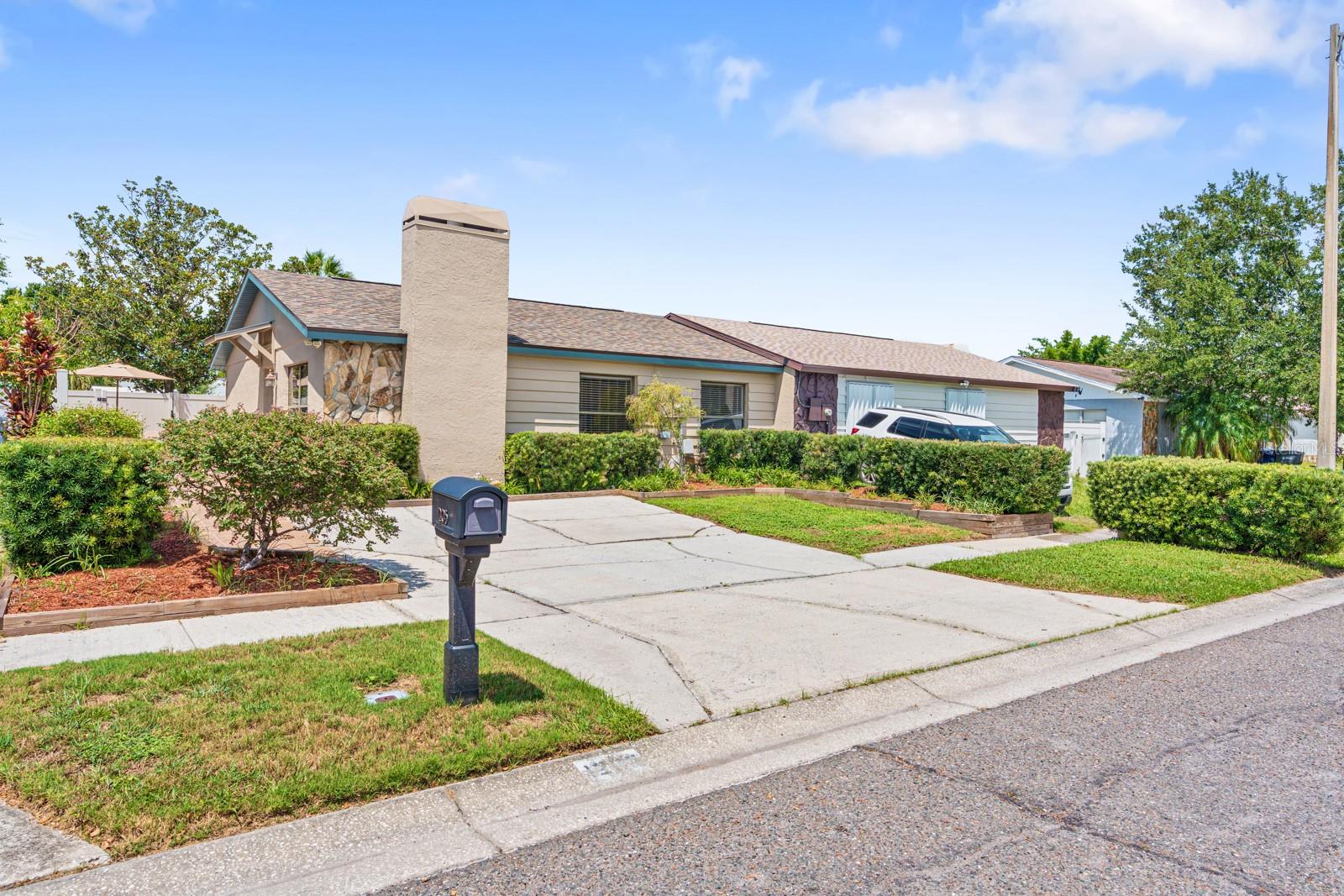 1205 MOHRLAKE DRIVE, Brandon, FL 33511