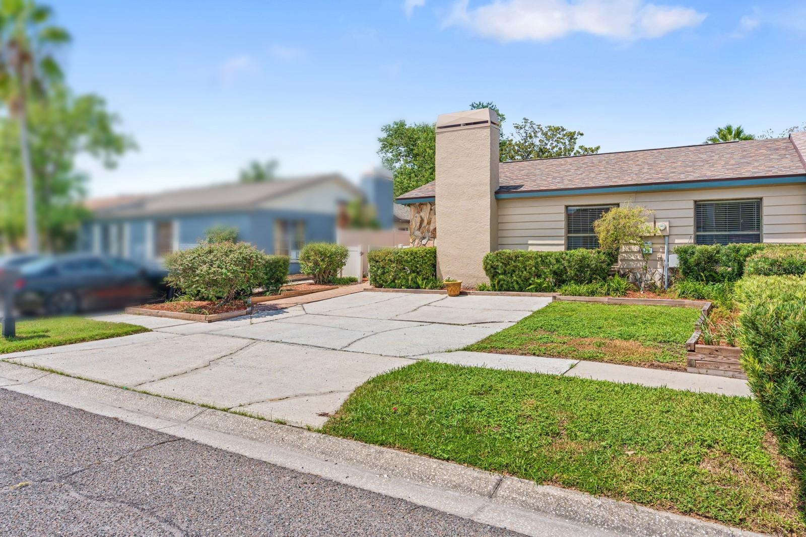 1205 MOHRLAKE DRIVE, Brandon, FL 33511