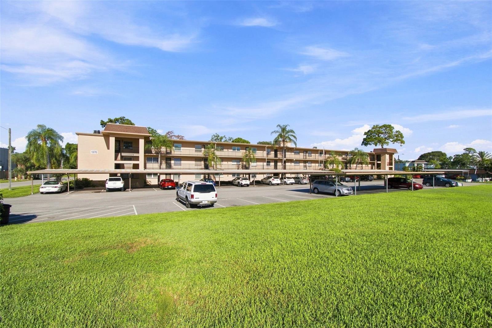 1370 HEATHER RIDGE BOULEVARD, #104, Dunedin, FL 34698 1370 HEATHER RIDGE BOULEVARD, #104, Dunedin, FL 34698