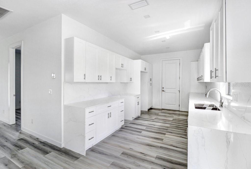 253 HALLMARK AVENUE, Lake Placid, FL 33852