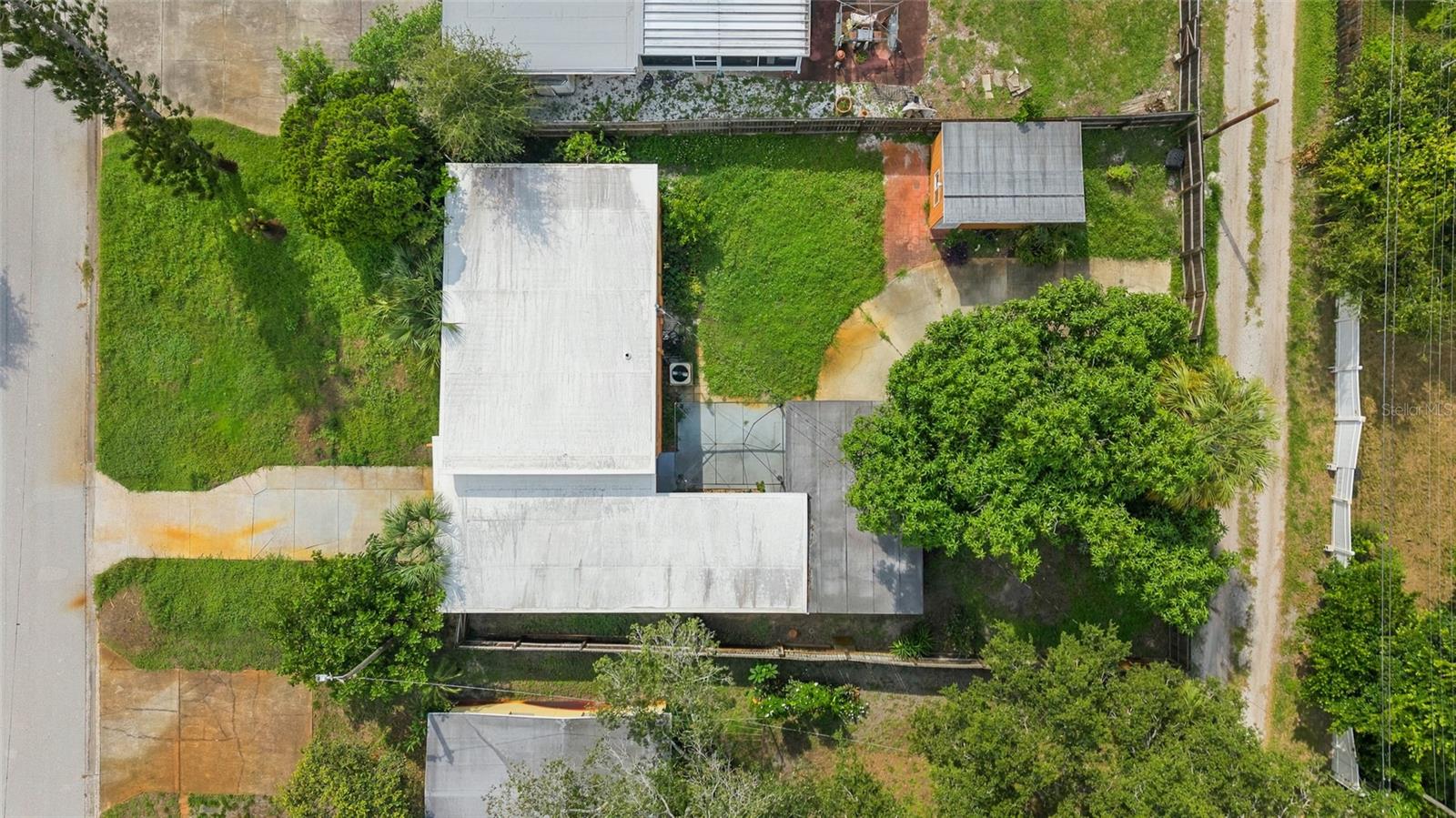 6711 DARTMOUTH AVENUE N, St Petersburg, FL 33710