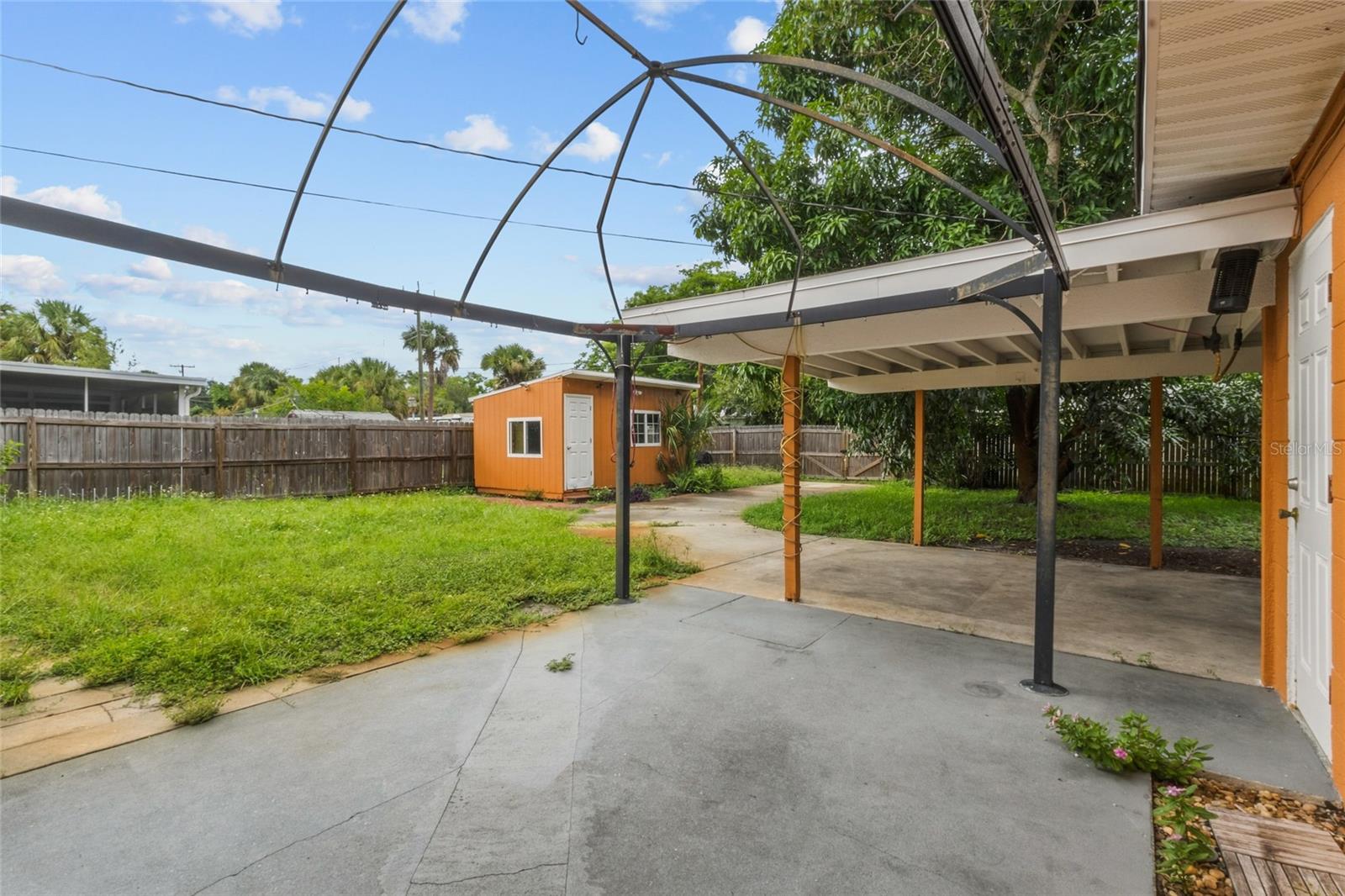 6711 DARTMOUTH AVENUE N, St Petersburg, FL 33710