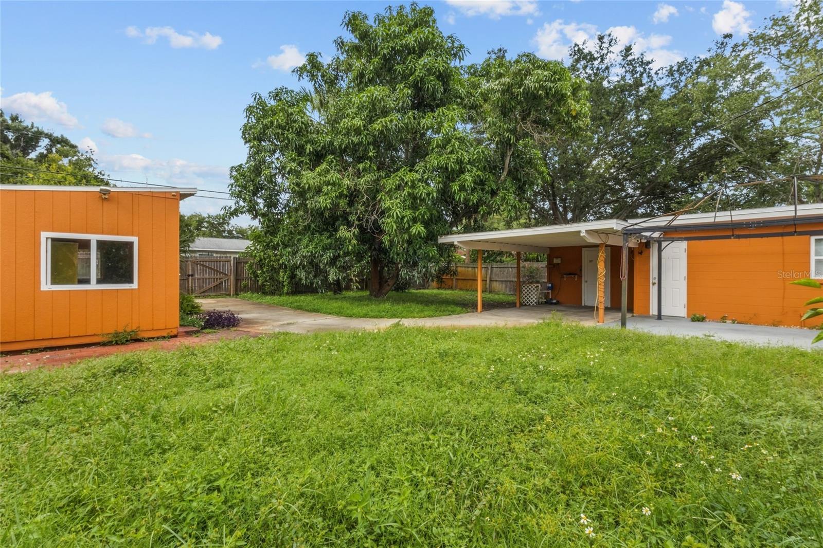 6711 DARTMOUTH AVENUE N, St Petersburg, FL 33710