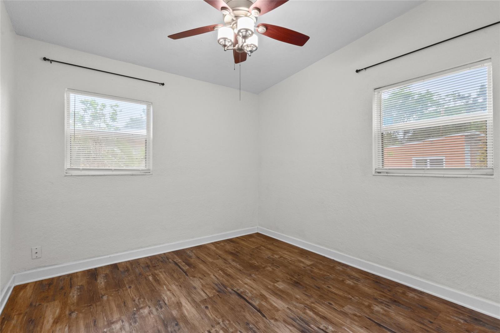 6711 DARTMOUTH AVENUE N, St Petersburg, FL 33710