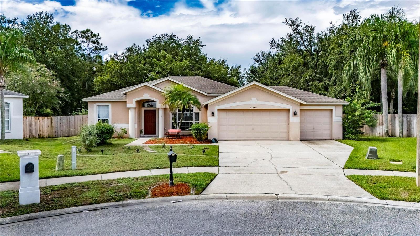 22240 WILLOW LAKES DRIVE, Lutz, FL 33549
