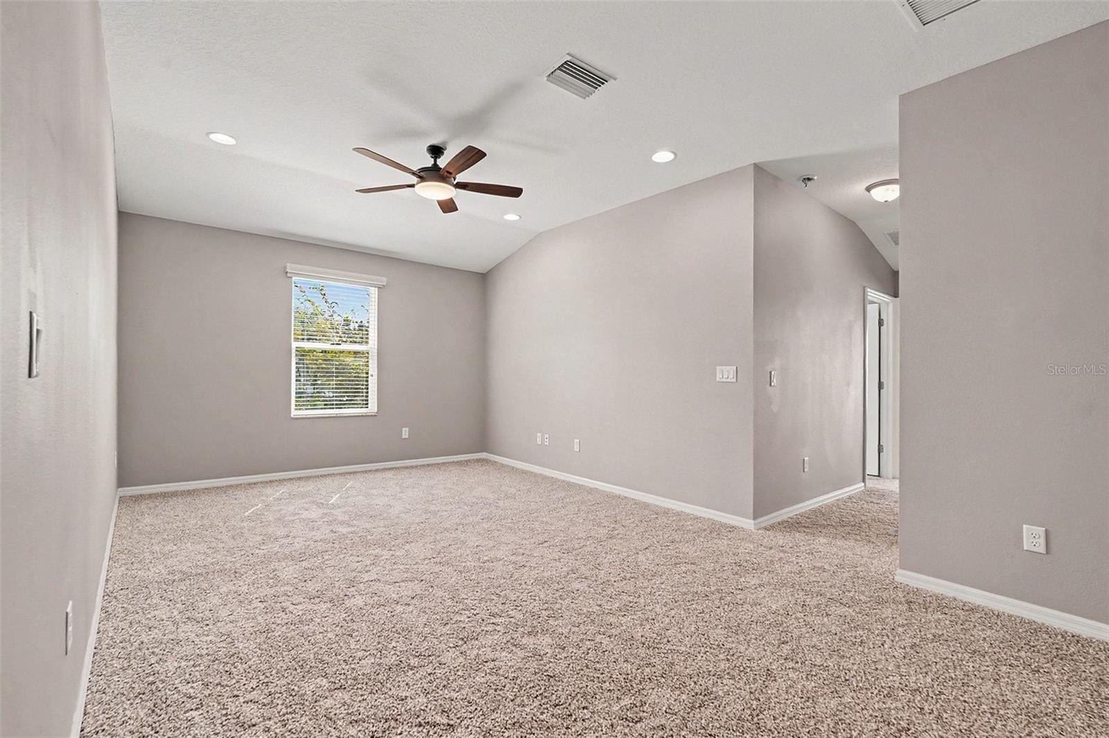 29967 SOUTHWELL LANE, Wesley Chapel, FL 33543