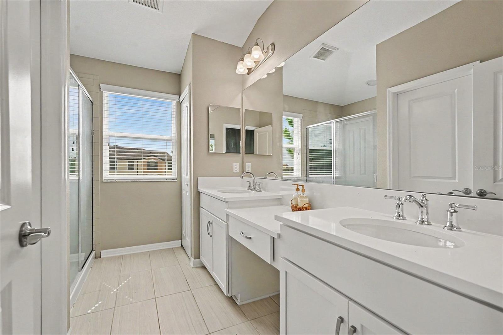 29967 SOUTHWELL LANE, Wesley Chapel, FL 33543