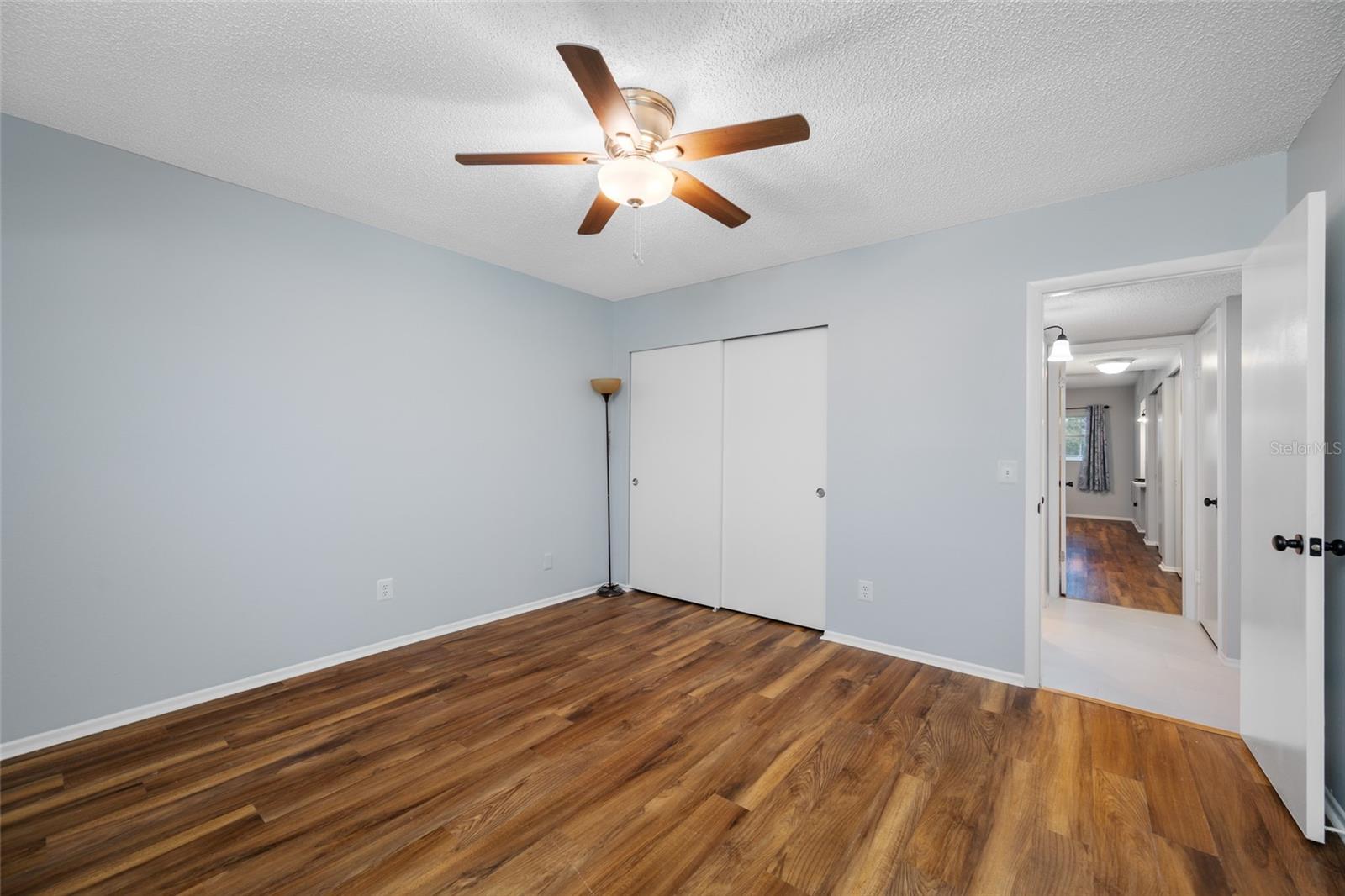 2258 WORLD PARKWAY BOULEVARD W, #40, Clearwater, FL 33763