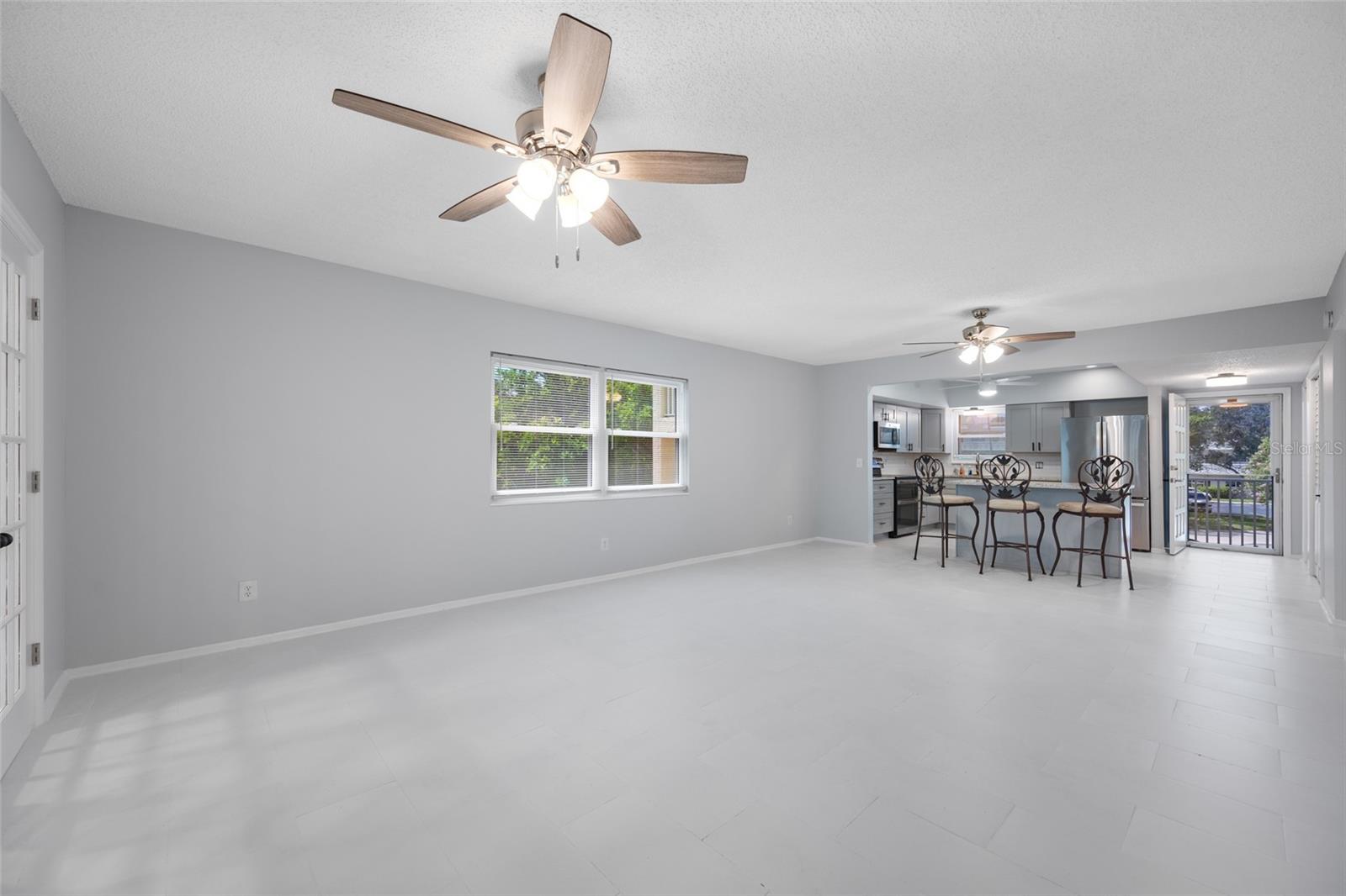 2258 WORLD PARKWAY BOULEVARD W, #40, Clearwater, FL 33763