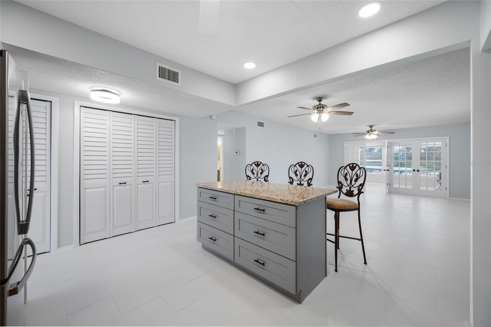 2258 WORLD PARKWAY BOULEVARD W, #40, Clearwater, FL 33763 2258 WORLD PARKWAY BOULEVARD W, #40, Clearwater, FL 33763