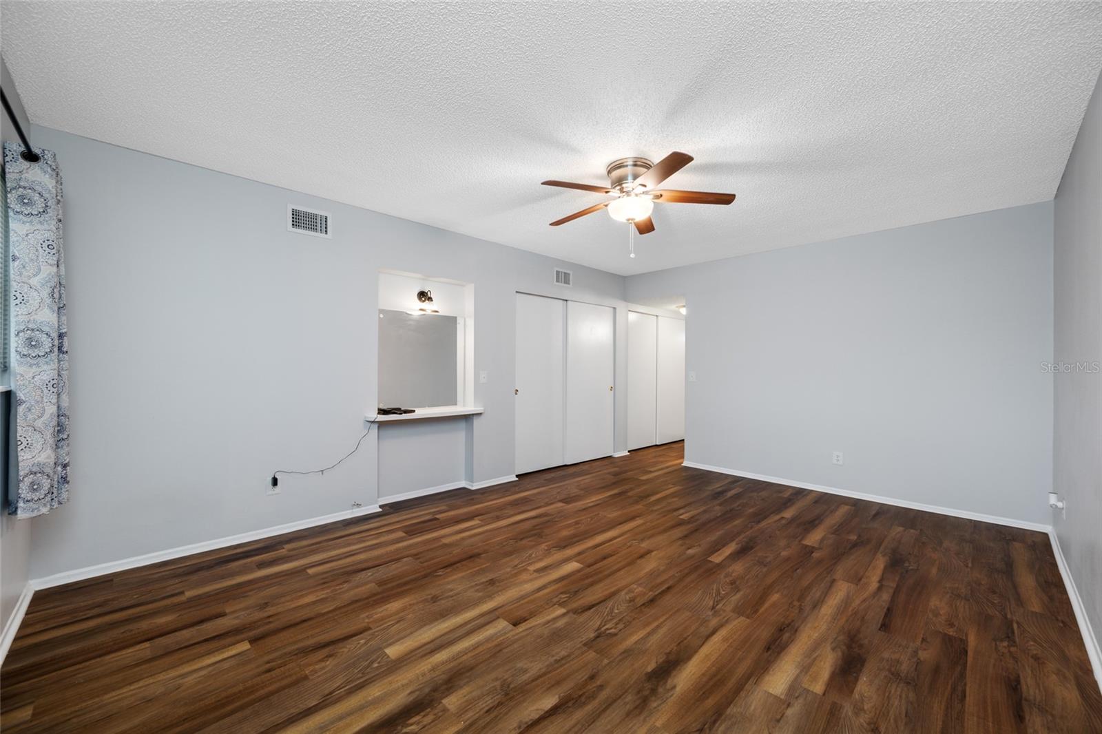 2258 WORLD PARKWAY BOULEVARD W, #40, Clearwater, FL 33763