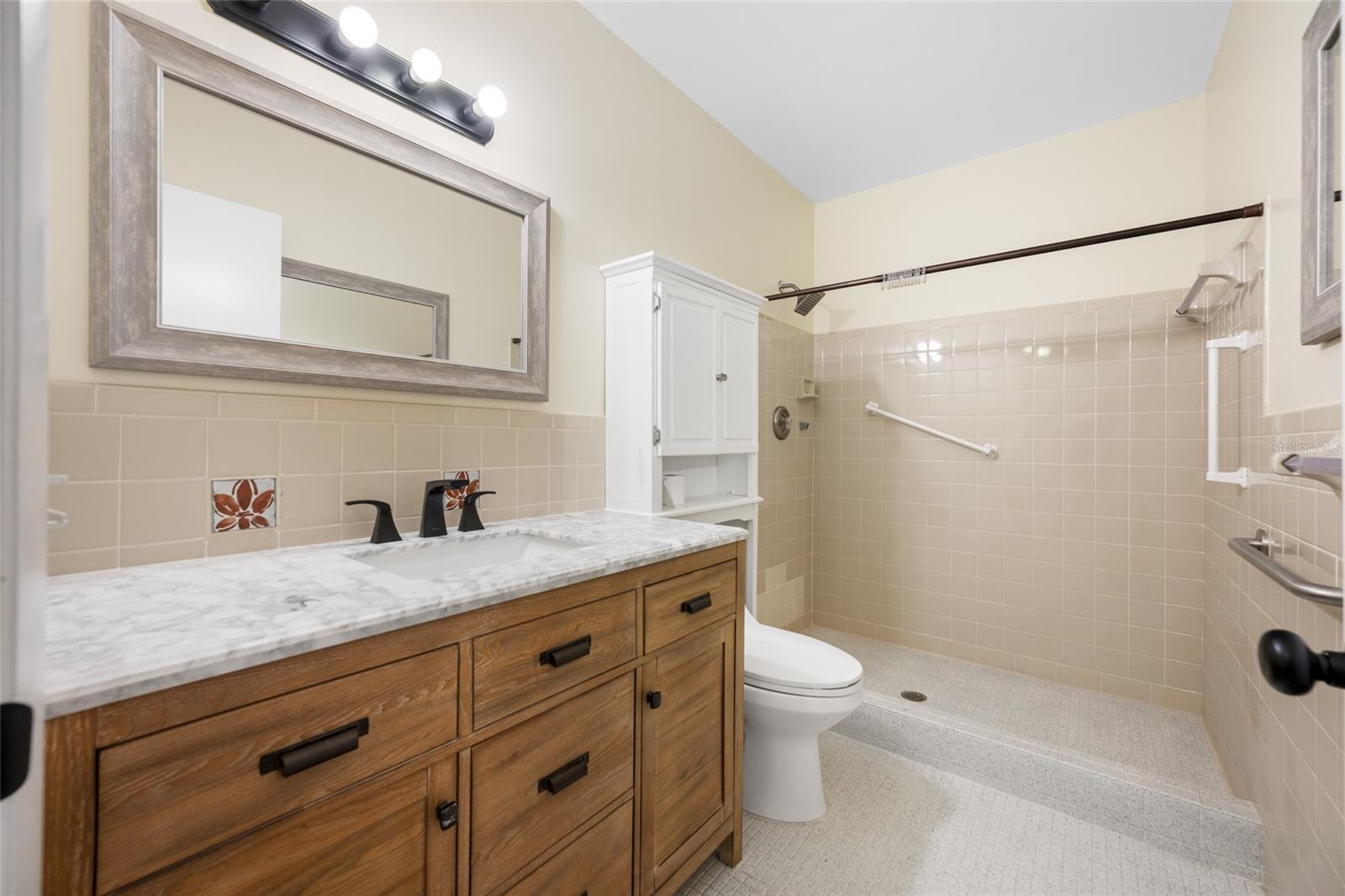 2258 WORLD PARKWAY BOULEVARD W, #40, Clearwater, FL 33763