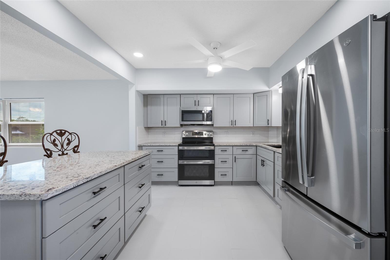 2258 WORLD PARKWAY BOULEVARD W, #40, Clearwater, FL 33763 2258 WORLD PARKWAY BOULEVARD W, #40, Clearwater, FL 33763