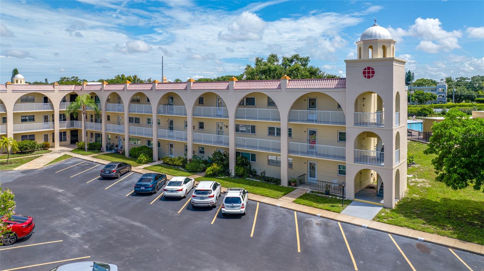 2258 WORLD PARKWAY BOULEVARD W, #40, Clearwater, FL 33763