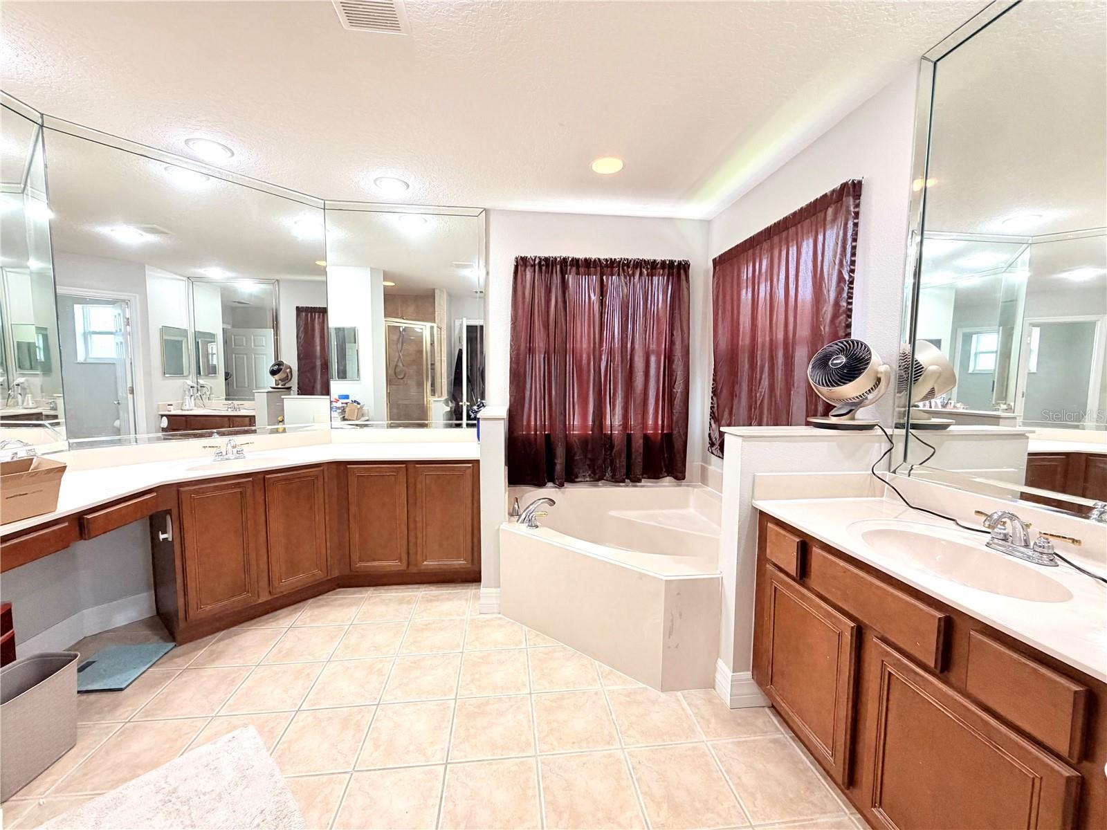 1405 MISTY GLEN LANE, Clermont, FL 34711