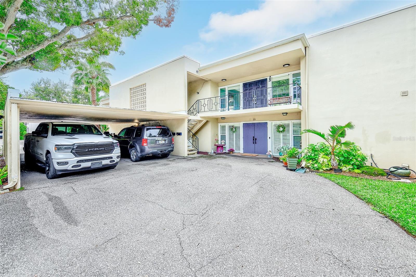 25 COUNTRY CLUB DRIVE, Largo, FL 33771 25 COUNTRY CLUB DRIVE, Largo, FL 33771