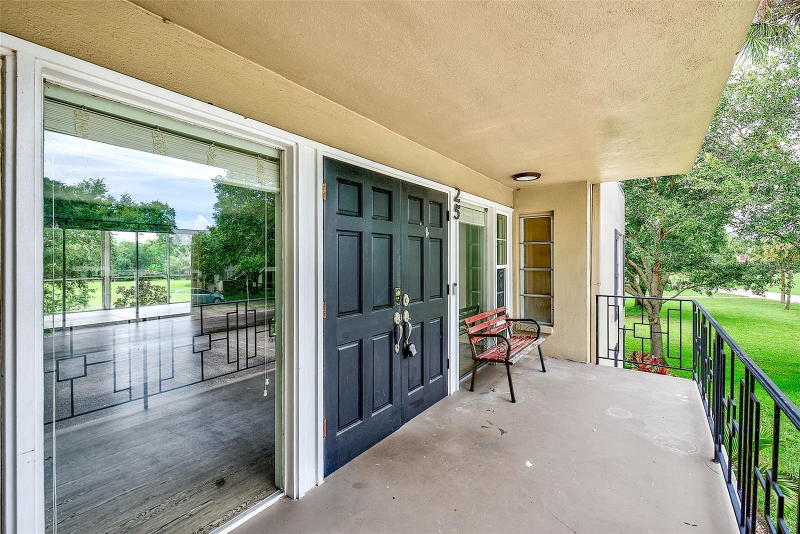 25 COUNTRY CLUB DRIVE, Largo, FL 33771 25 COUNTRY CLUB DRIVE, Largo, FL 33771