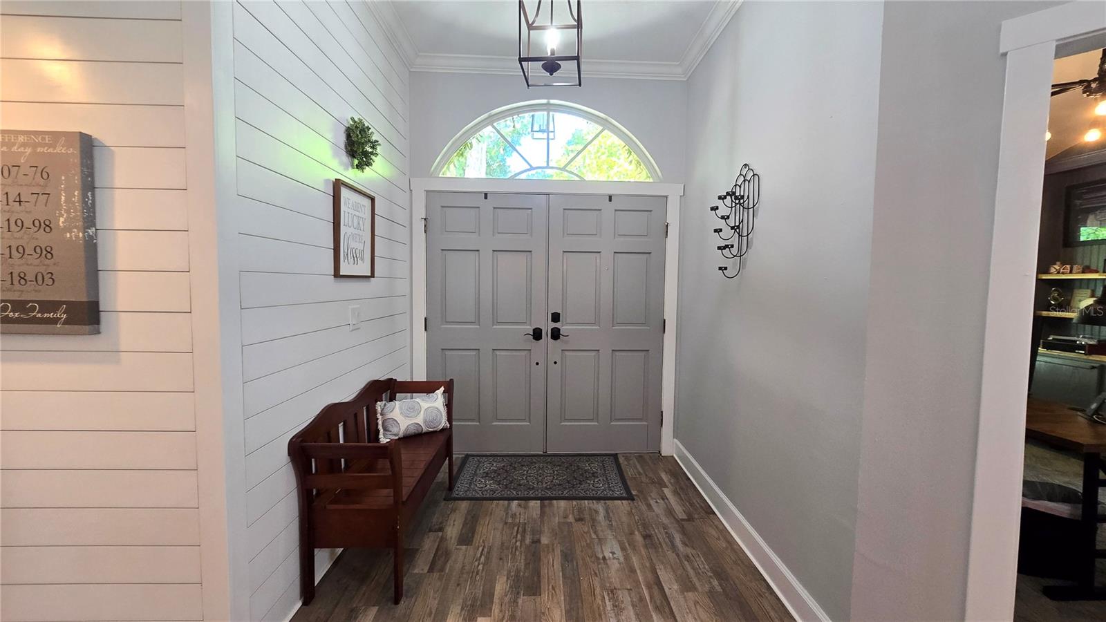 Lovely entry way Lovely entry way