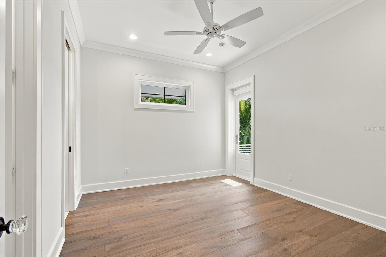 14 MARINA TERRACE, Treasure Island, FL 33706