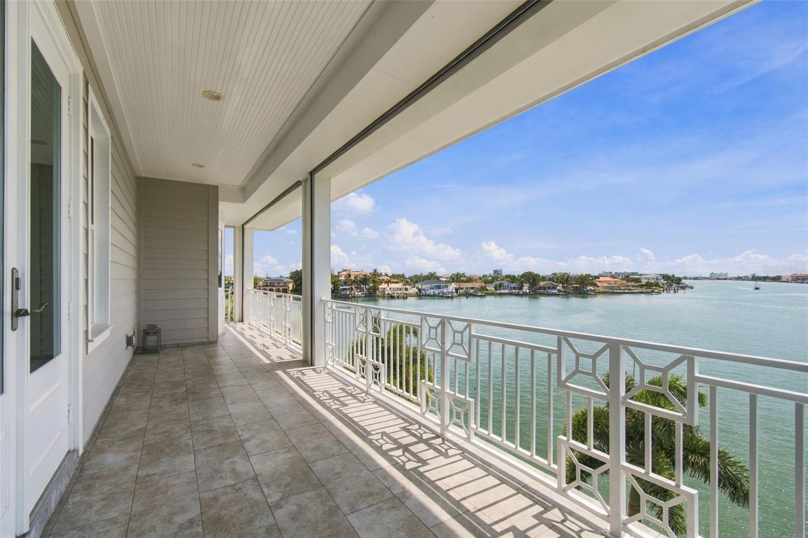 14 MARINA TERRACE, Treasure Island, FL 33706